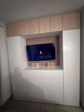 studio 211